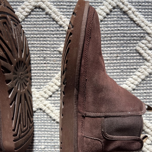 Men's UGG Neumel Chelsea in Brown Size 13 like new - Picture 4 of 8